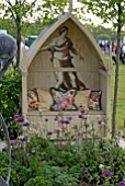 A DANCE TO THE MUSIC OF TIME SHOW GARDEN  AT MALVERN SPRING SHOW 2009, DESIGN BY PAUL HERVEY-BROOKES