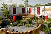 SHOW GARDEN AT MALVERN SPRING SHOW 2009, DESIGN BY PETER BIGGS