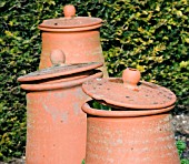 RHUBARB FORCING POTS