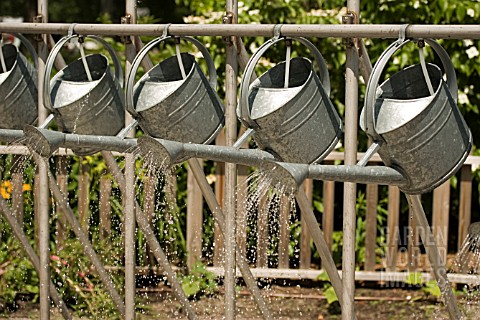 WATERING_CAN_FOUNTAIN_IN_CHILDRENS_AREA_AT_TORONTO_ISLANDS_GARDENS__CANADA