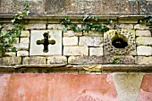 WALL DETAIL AT PAINSWICK ROCOCCO GARDEN