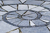 SLATE MOSAIC CIRCLE