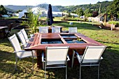 PONDABLE THE FIRST PLUG IN POND A FULL SIZED GARDEN TABLE THAT INCORPORATES A GARDEN POND - LLANGOLLEN GARDENENING SHOW