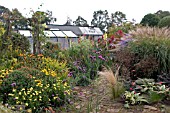 EASTGROVE COTTAGE GARDEN, WORCESTERSHIRE,