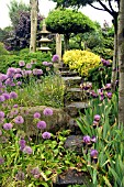 PURELAND, NORTH CLIFTON, NEWARK, NOTTINGHAMSHIRE, JAPANESE GARDEN