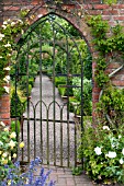 WOLLERTON OLD HALL GARDEN, JUNE