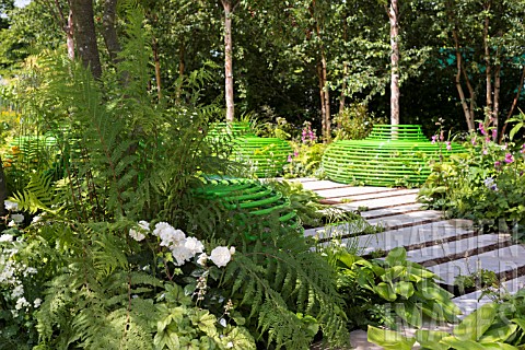 SEATING_AREA_IN_THE_SHOW_GARDEN_THE_MACMILLAN_LEGACY_GARDEN_DESIGNED_BY_ANNMARIE_POWELL