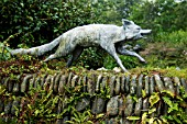 FOX STATUE,  AT ENTRANCE TO GLENDURGAN GARDEN,  CORNWALL.