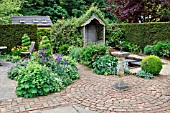 COURTYARD GARDENS  AT BARNSDALE GARDENS