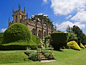 THE QUEENS WALK, SUDELEY CASTLE GARDENS