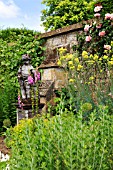 THE SECRET GARDEN, SUDELEY CASTLE GARDENS