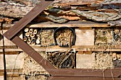 INSECT HOUSE AT THE LONDON WILDLIFE TRUSTS FUTURE GARDEN, HAMPTON COURT PALACE FLOWER SHOW 2008, DESIGN BY RUTH HOLMES, AWARDED BRONZE