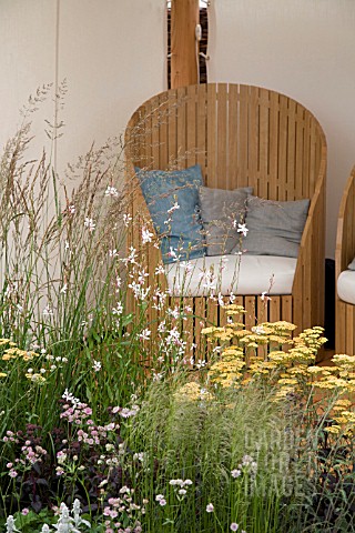 PAPILLON_PAVILION_HAMPTON_COURT_PALACE_FLOWER_SHOW_2008_DESIGNED_BY_ANDREW_MARSON_AWARDED_SILVER_GIL