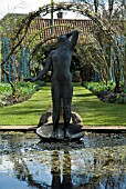 STATUE OF GIRL WASHING HER HAIR BY GERALD LAING, SHEPHERD HOUSE, INVERESK, SCOTLAND  OWNERS, SIR CHARLES AND LADY ANN FRASER