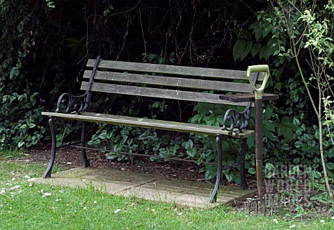 GARDEN_BENCH_WITH_OLD_FORK_AS_COFFEE_TABLE