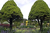 THE GARDEN AT PITMUIES HOUSE. FORFARSHIRE. SCOTLAND