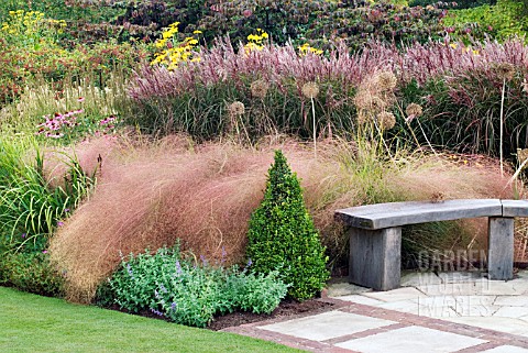 BORDER_AT_HARLOW_CARR_GARDENS_IN_LATE_SUMMER