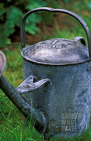 WATERING_CAN