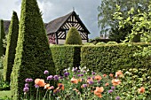 OUTSTANDING COUNTRY HOUSE AND GARDEN AT WOLLERTON OLD HALL