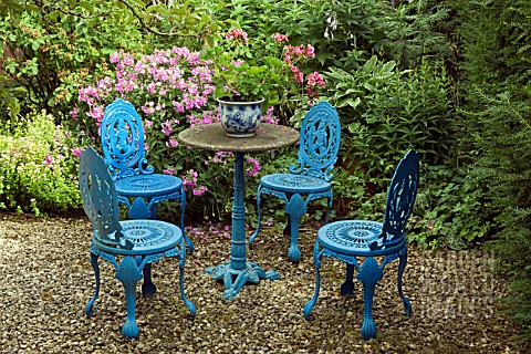 SEATING_AREA_IN_GARDEN_AT_WILKINS_PLECK