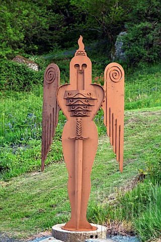 Contemporary_hand_crafted_steel_sculpture_of_Warrior_with_wings_and_sword_Garden_Art