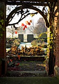 AUTUMN MORNING AT STOW HALL GARDENS