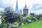 LONDON ROOF GARDEN BORDER