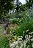 LATE SUMMER BORDER