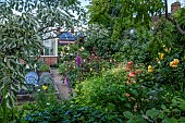 FLOWER & VEGETABLE GARDEN