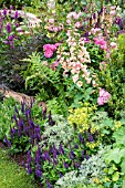 COTTAGE GARDEN BORDER