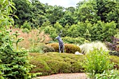 PINETUM PARK & PINE LODGE GARDEN