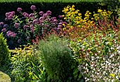 AUTUMN PERENNIAL BORDER