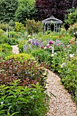 PERENNIAL GARDEN WITH PAVILLON. DESIGN: MARIANNE AND DETLEF LUEDKE