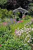 RICH FLOWERING GARDEN WITH PAVILION. DESIGN: MARIANNE AND DETLEF LUEDKE