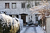 ROW HOUSES IN WINTER, BERLIN, GERMANY