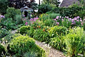 HEMEROCALLIS, DAY LILIES, PHLOX PANICULATA, HELIOPSIS HELIANTHOIDES, FALSE SUNFLOWER. DESIGN: MARIANNE AND DETLEF LUEDKE