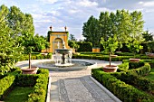 ITALIAN RENAISSANCE GARDEN, ERHOLUNGSPARK MARZAHN, BERLIN, GERMANY