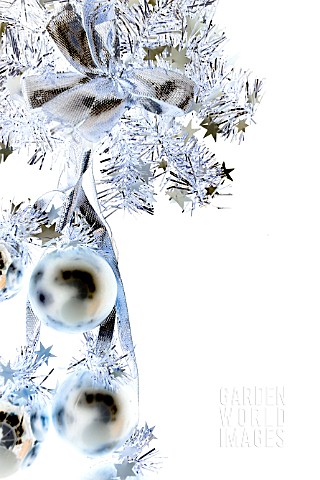 CHRISTMAS_DECORATION__BLUE_WITH_WHITE_BACKGROUND