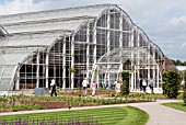 THE ENTRANCE TO THE BICENTENARY GLASSHOUSE,  RHS WISLEY: JUNE 2007