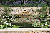 THE DORSET WATER GARDEN (ROMANTIC CHARM) AT THE HAMPTON COURT PALACE FLOWER SHOW JULY 2008