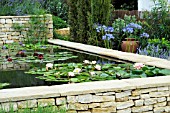 THE DORSET WATER GARDEN (ROMANTIC CHARM) AT THE HAMPTON COURT PALACE FLOWER SHOW JULY 2008