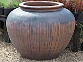 LARGE TERRACOTTA POT WITH DRIBBLE GLAZE