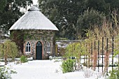 APPLE STORE & HERBACEOUS BORDER