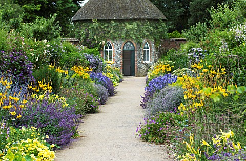 BLUE_AND_YELLOW_HERBACEOUS_BORDER