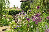 COTTAGE GARDEN