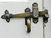 VICTORIAN DOOR LATCH