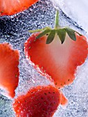 STRAWBERRIES IN ICE