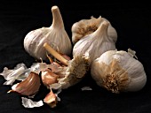 GARLIC (ALLIUM SATIVUM)