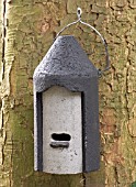 BAT BOX MADE OF WOODCRETE