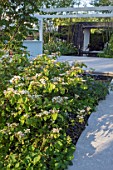 THE WATAHAN EAST AND WEST GARDEN DESIGNED BY YANO TEA AND CHIHORI SHIBAYAMA  SILVER MEDAL WINNER